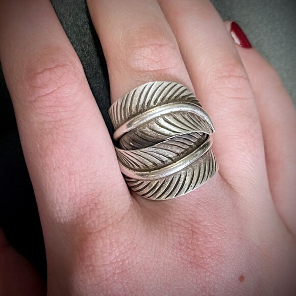 Karen Hill Tribe Fine Silver Wrap Around Tribal Leaf Ring - Picture 1 of 11